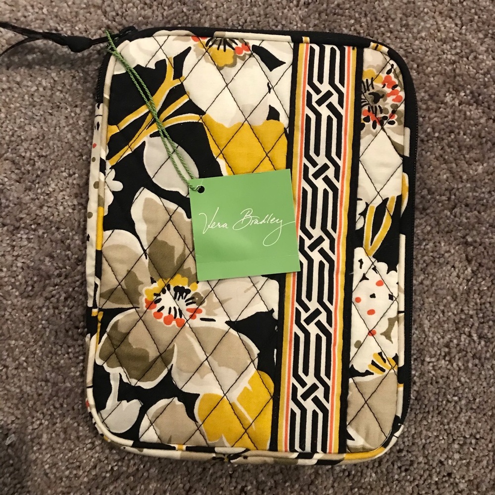NWT Vera Bradley E-Reader Dogwood